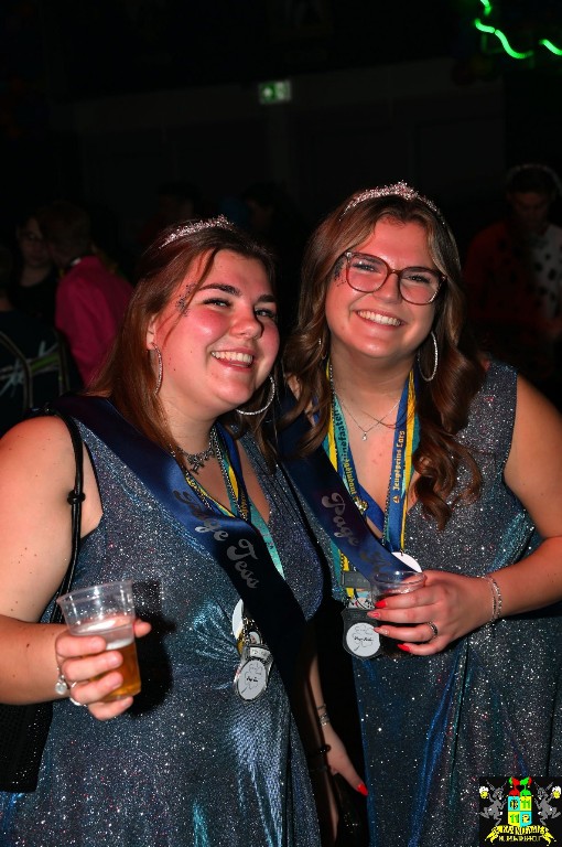 ../Images/Opwarmbal 2026 112.jpg